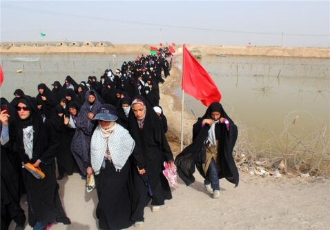 اعزام ۵۰۰ دانشجوی خواهر از دزفول به مناطق عملیاتی جنوب کشور  