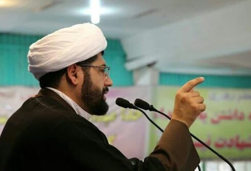 انتقاد خطیب جمعه دزفول از حرام دانستن استیضاح وزیر اقتصاد توسط برخی سیاسیون